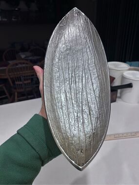 Simply Designz Silver Tone Bark Like Design Long Serving Tray Dish Home Decor